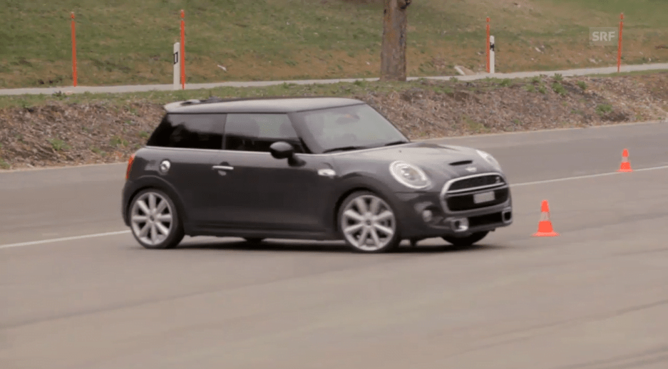 MINI Cooper S getestet vom Schweizer Fernsehen.