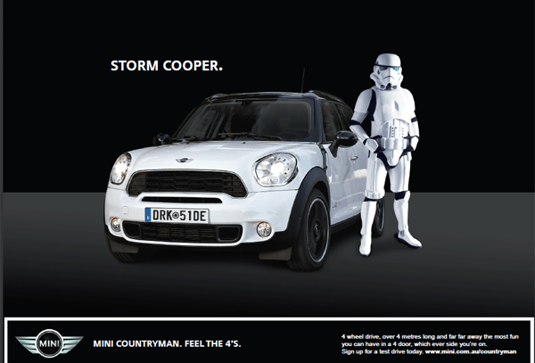 Stormtrooper und MINI Countryman