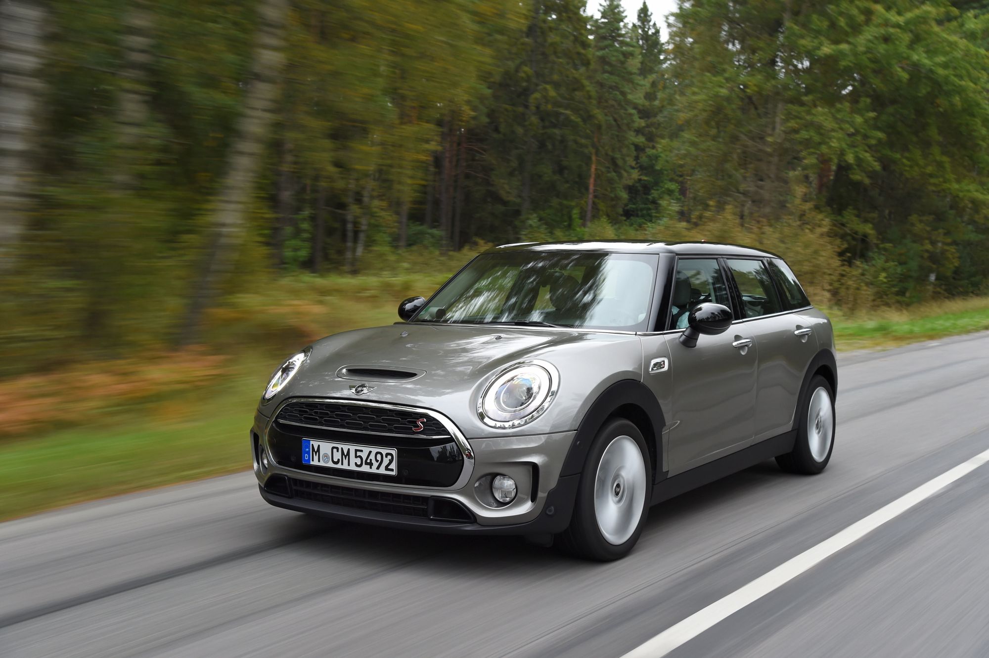 MINI Cooper S Clubman. Melting Silver metallic.