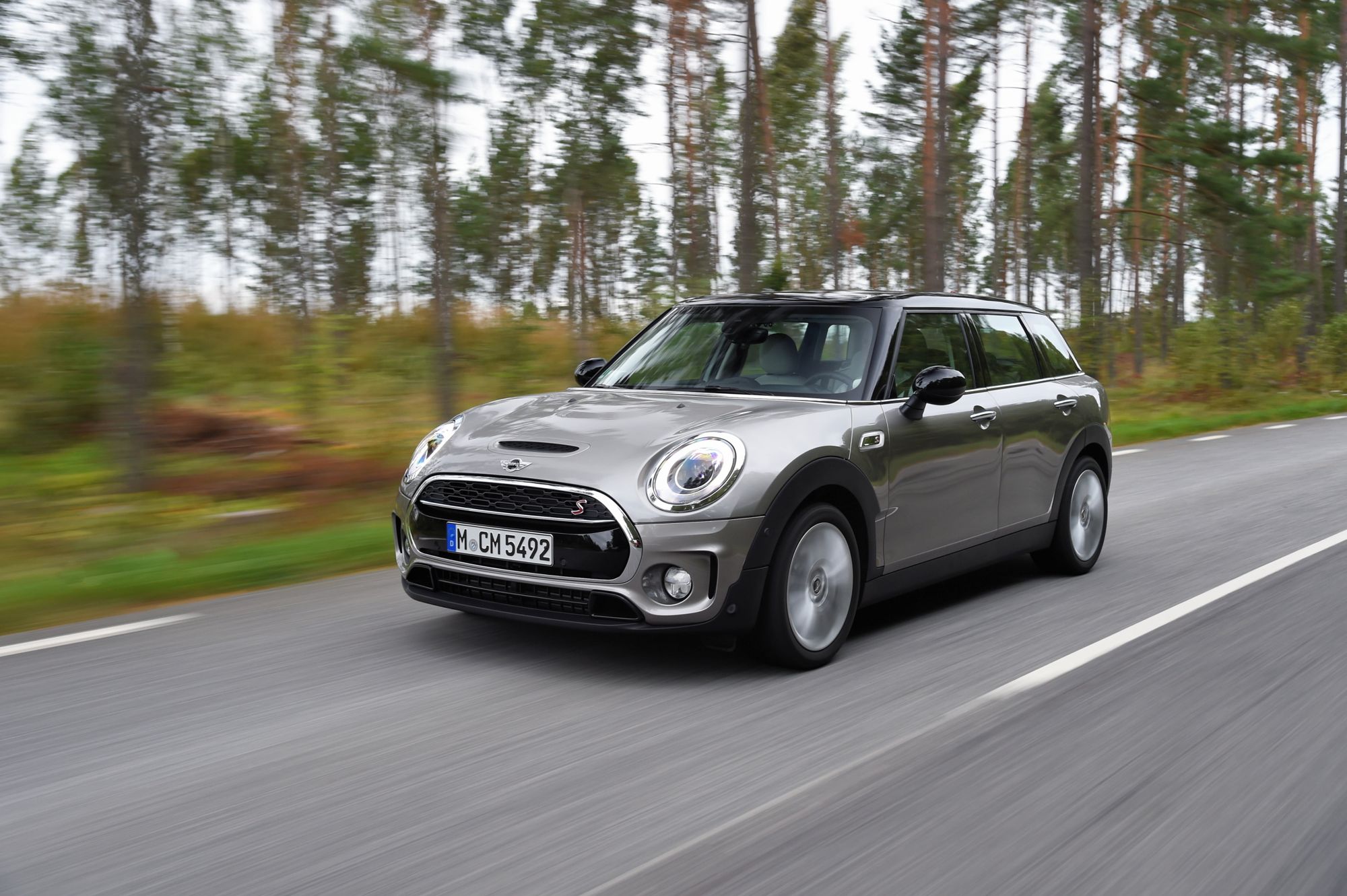 MINI Cooper S Clubman. Melting Silver metallic.