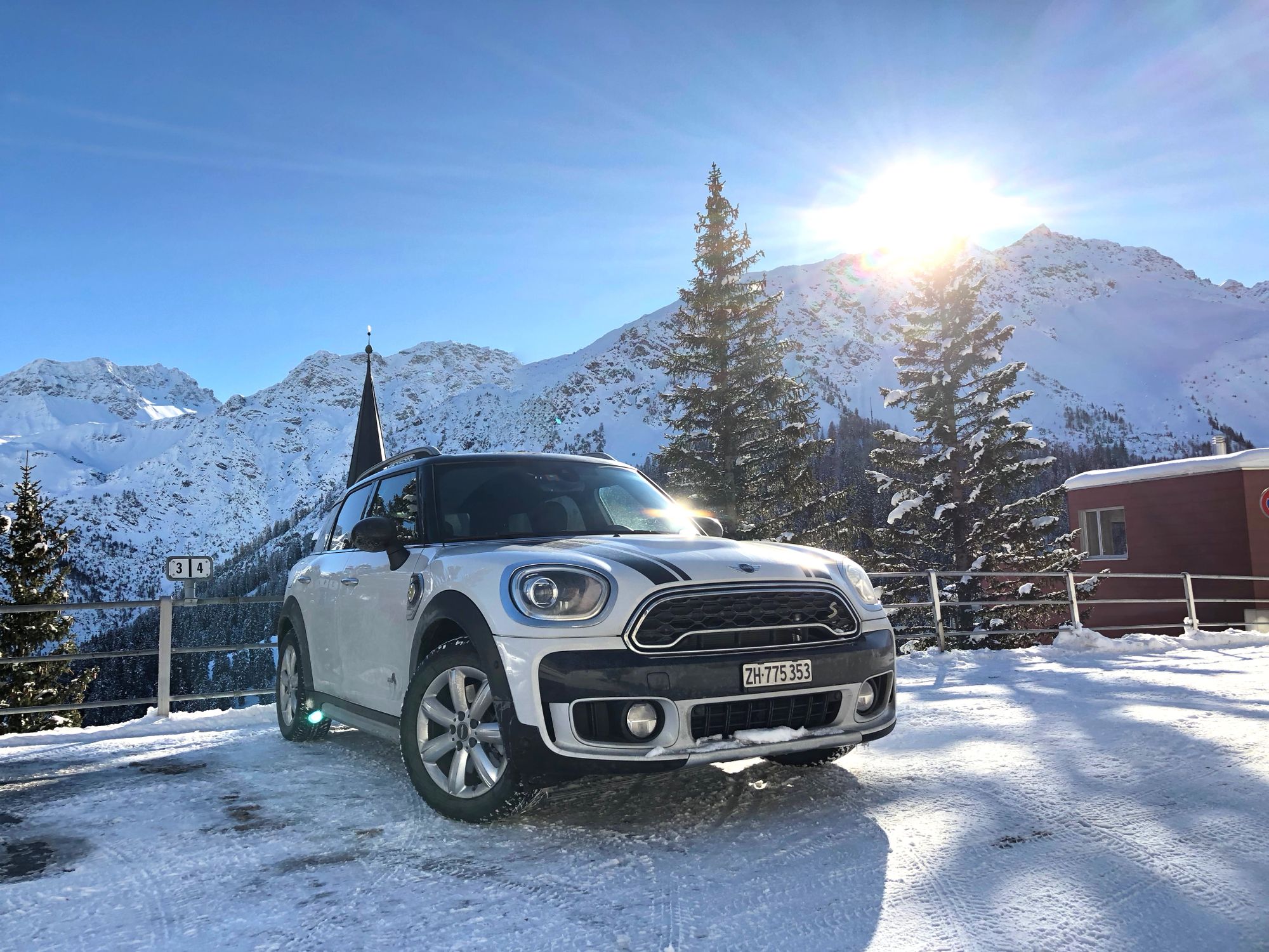 MINI-Countryman-Plug-In-Hybrid-Arosa-0348