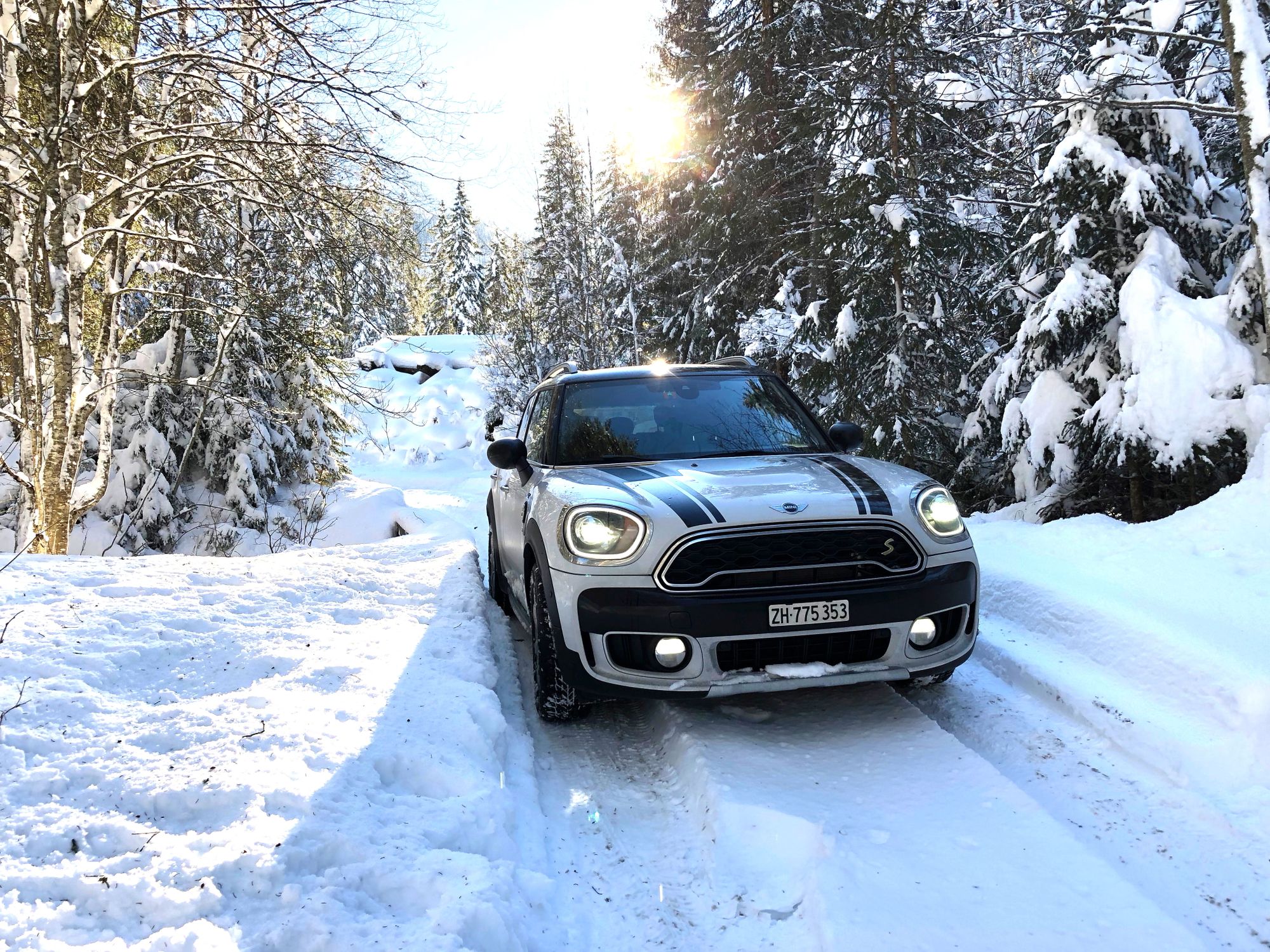 MINI-Countryman-Plug-In-Hybrid-Arosa-0395