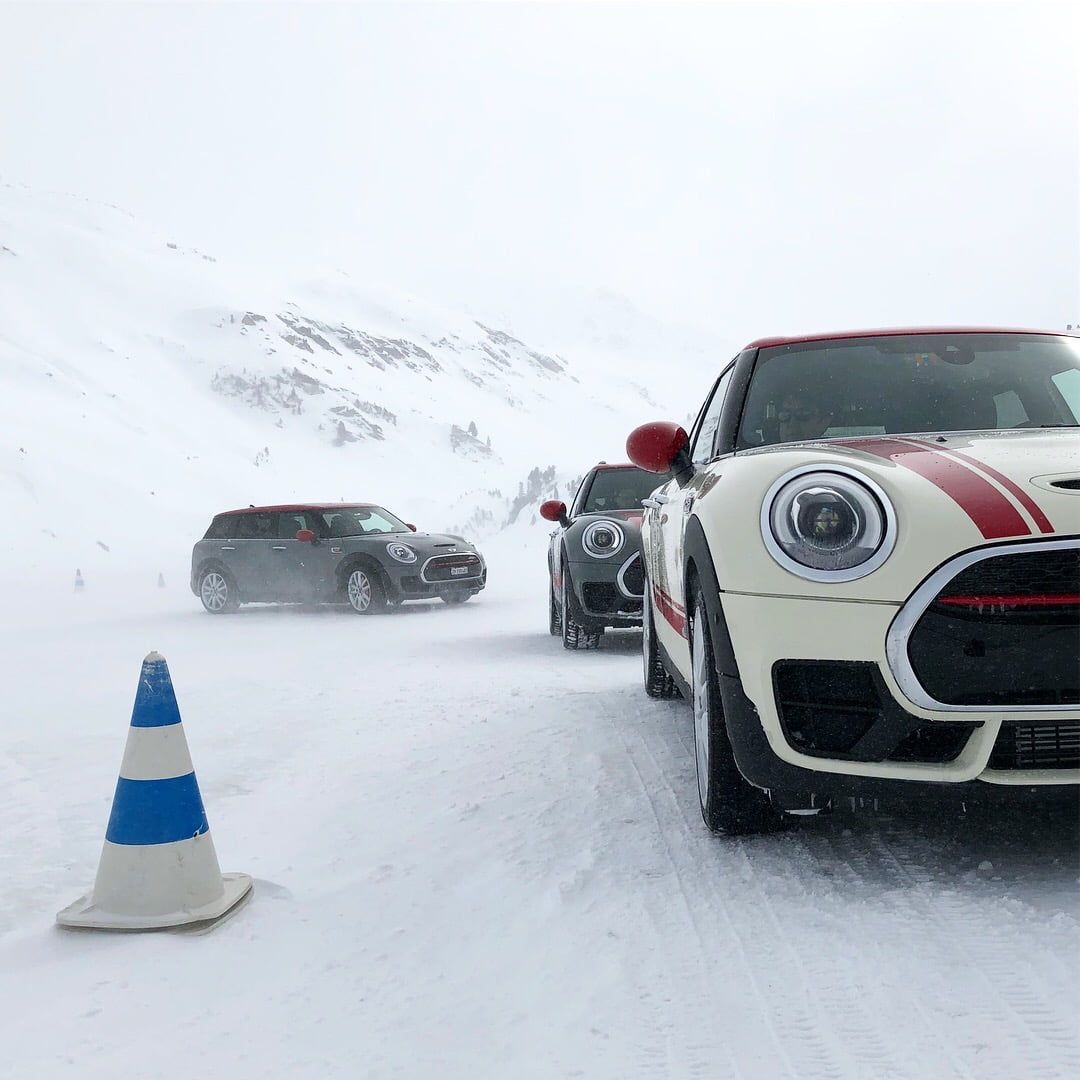 MINI Clubman im Schnee