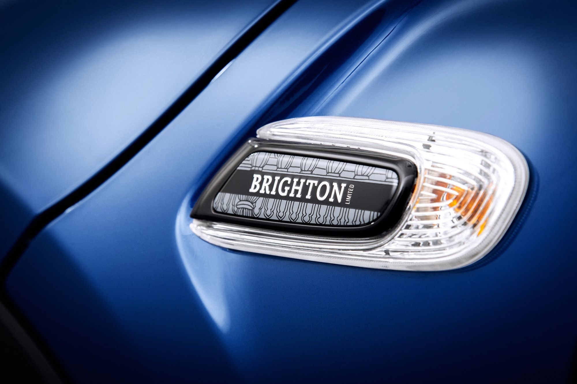 Side Scuttle mit dem MINI Cabrio Brighton Logo